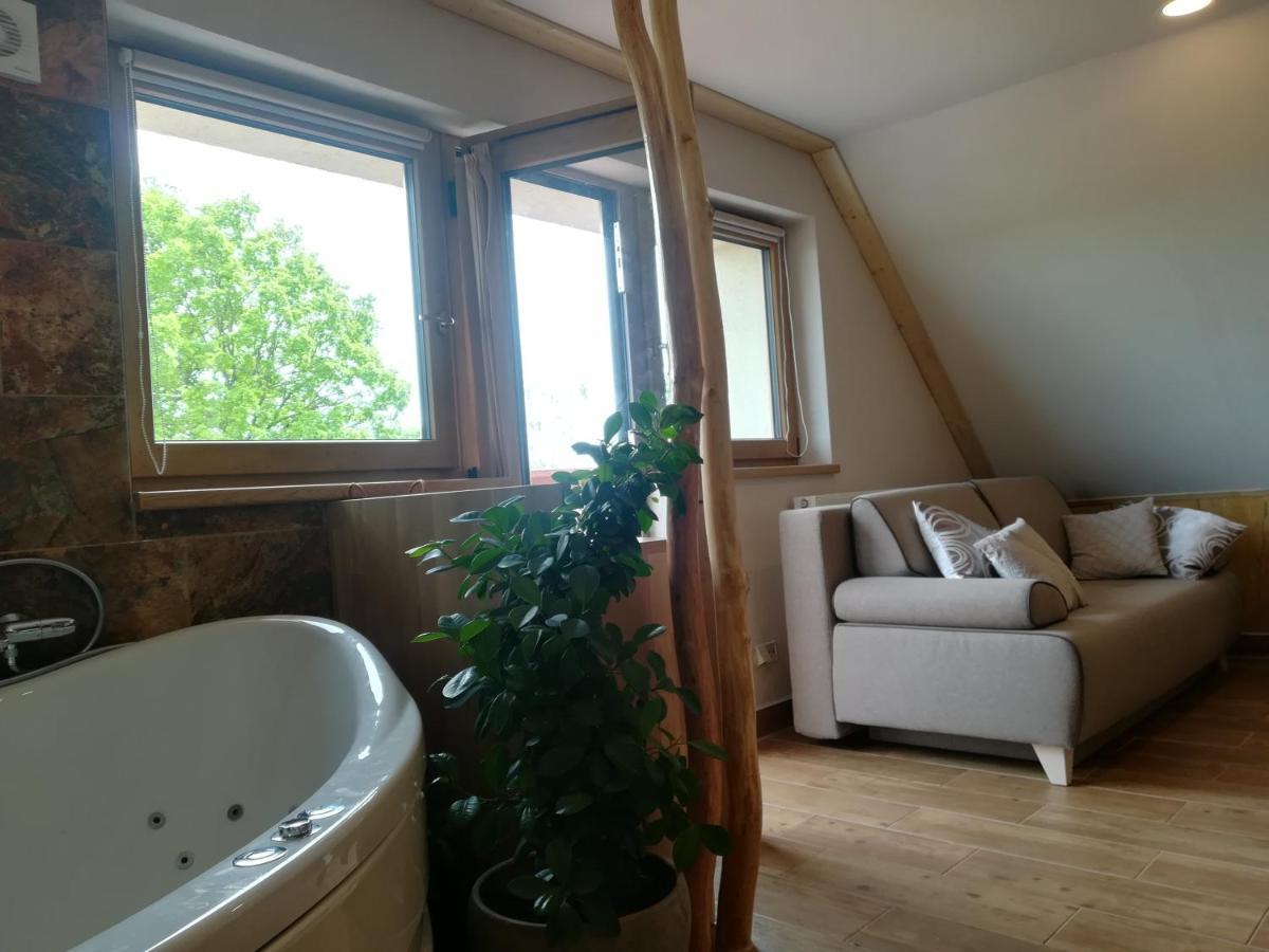 Apartman Life In Nature Jaronice ภายนอก รูปภาพ
