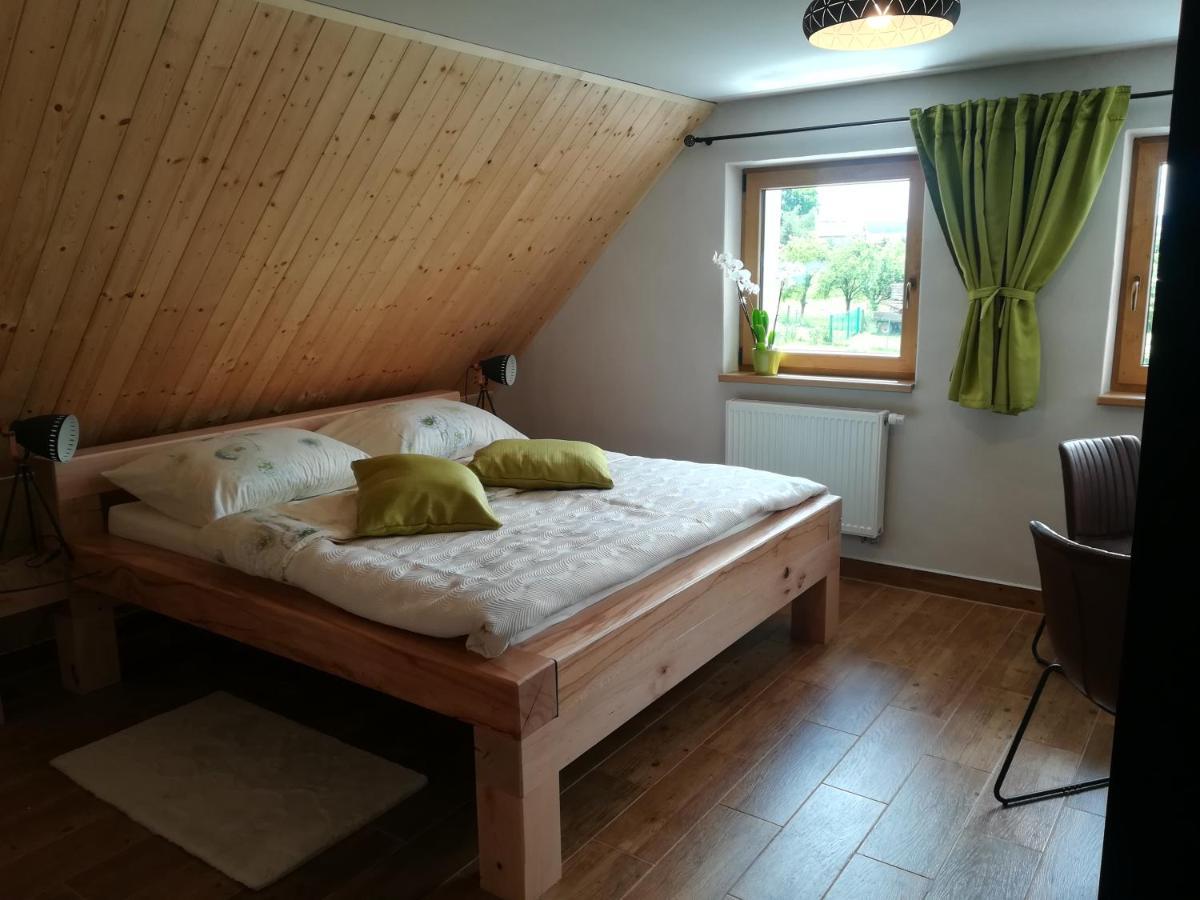 Apartman Life In Nature Jaronice ภายนอก รูปภาพ